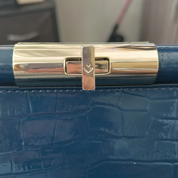 Kate Spade Navy Croc-Embossed Shoulder Bag and Dust BagNavy Blue Preowned - Picture 4 of 15